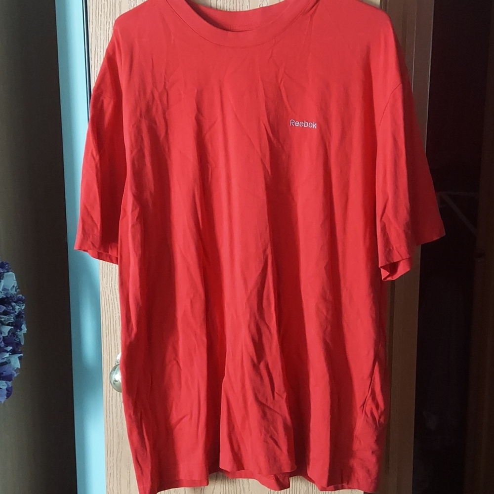 Reebok Men's tee